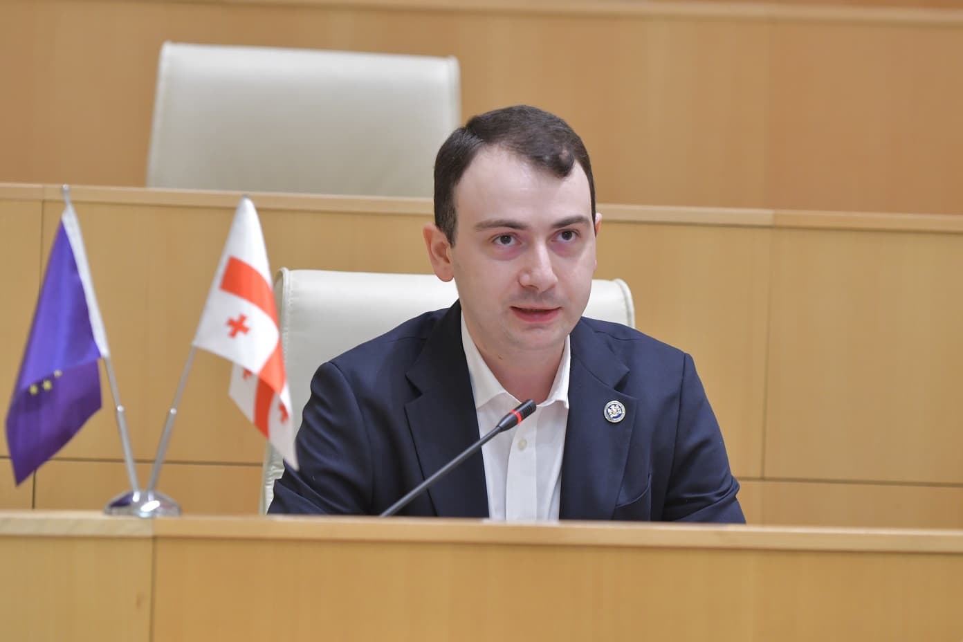 Frontnews image description