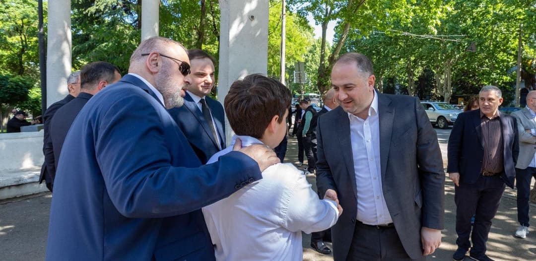 ირაკლი ჩიქოვანმა მეორე მსოფლიო ომში დაღუპული მებრძოლების ხსოვნას პატივი მიაგო