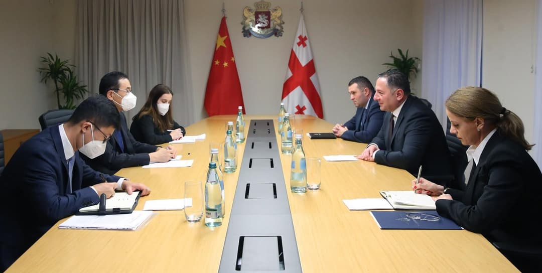 ვახტანგ გომელაურმა ჩინეთის სახალხო რესპუბლიკის ელჩთან გაცნობითი შეხვედრა გამართა