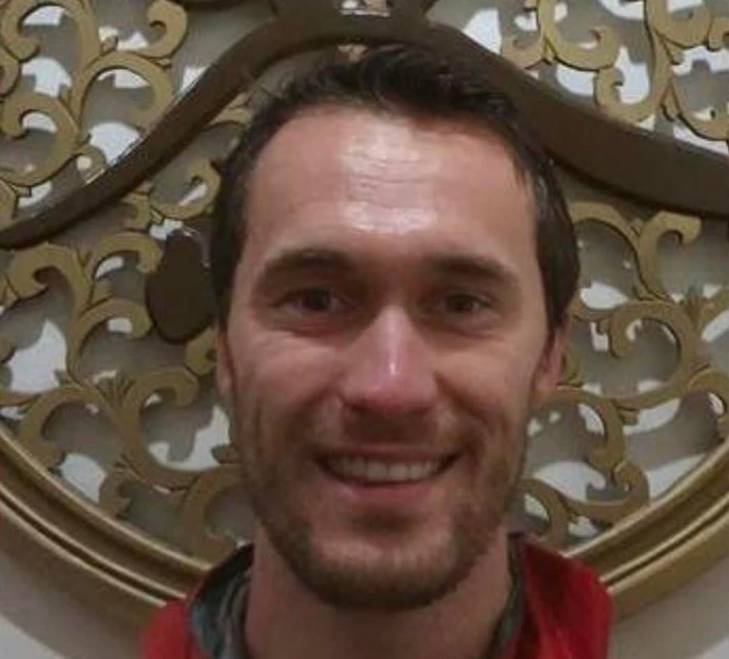 მესამე დღეა, თბილისში ამერიკის შეერთებული შტატების მოქალაქეს ეძებენ