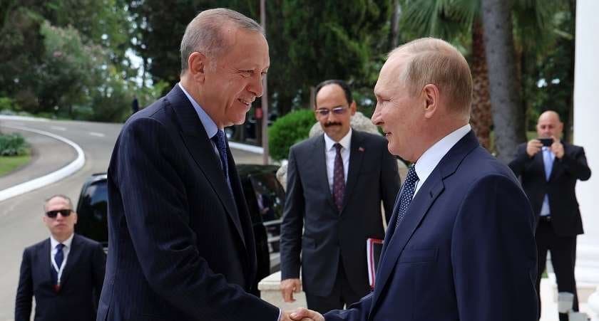 ერდოღანი და პუტინი ბუნებრივი აირის საფასურის ნაწილობრივ რუბლებში გადახდაზე შეთანხმდნენ