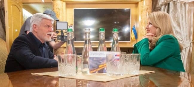 Frontnews image description