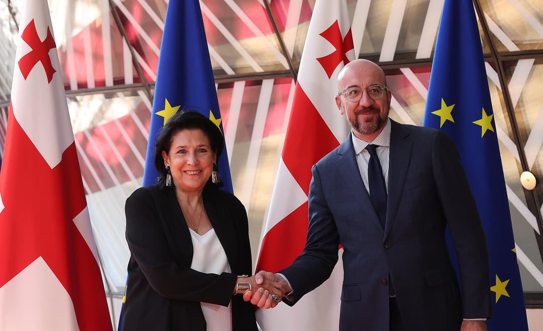 სალომე ზურაბიშვილმა შარლ მიშელი საქართველოში ვიზიტით მოიწვია