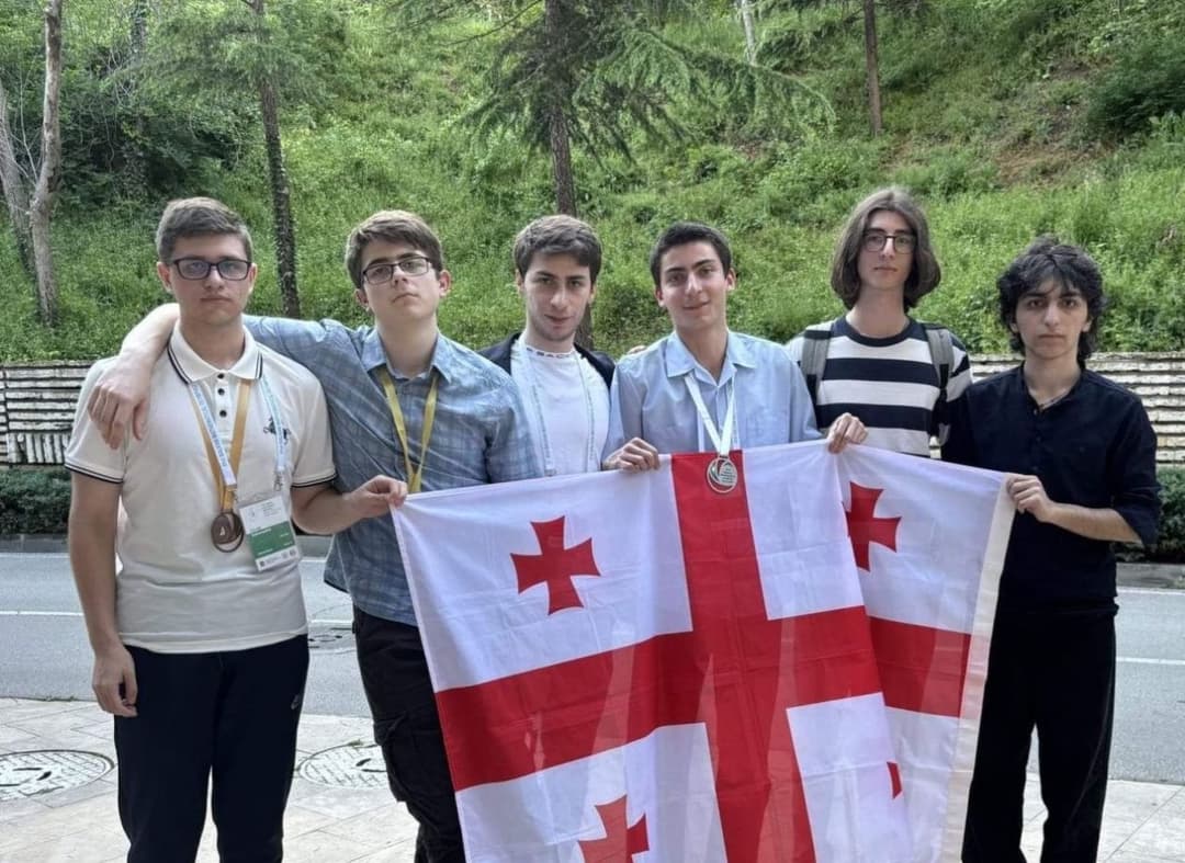 კომაროველებმა ბალკანეთის მათემატიკის ოლიმპიადაზე 3 მედალი მოიპოვეს