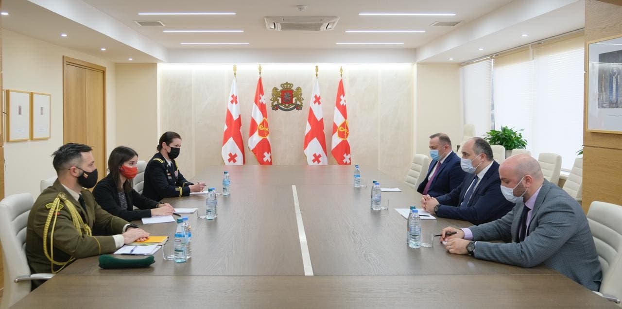 Frontnews image description