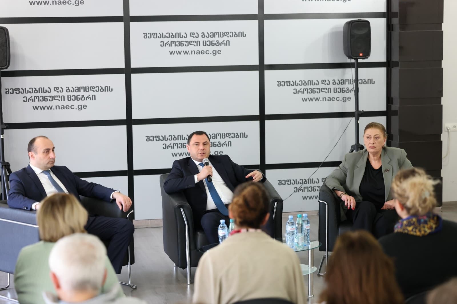 Frontnews image description