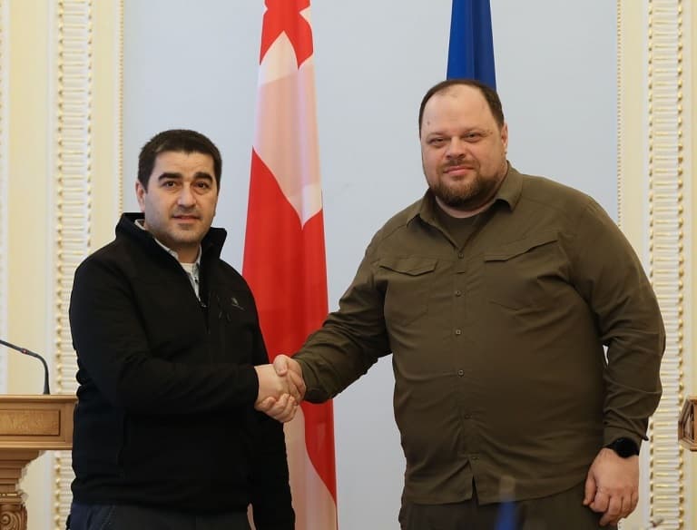 Frontnews image description