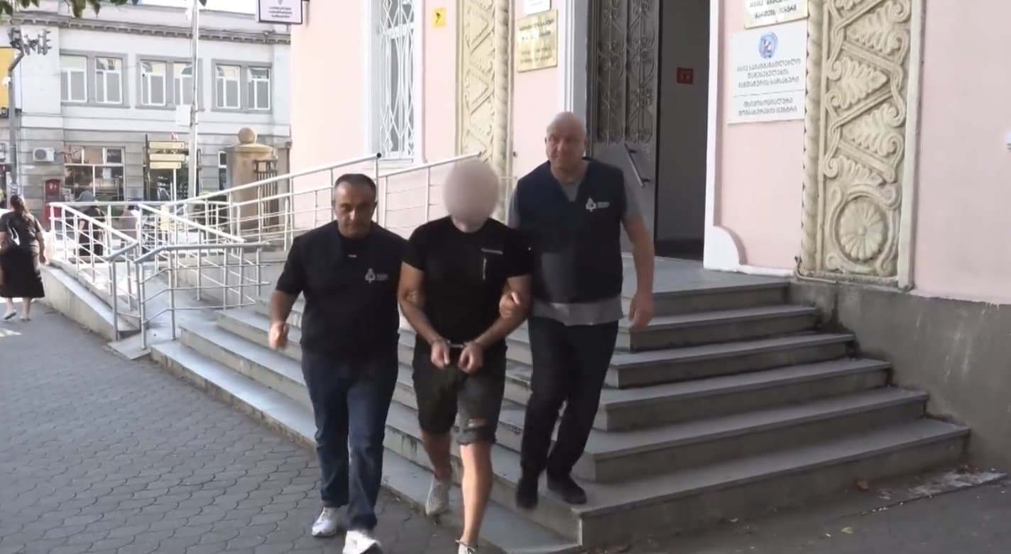 Frontnews image description