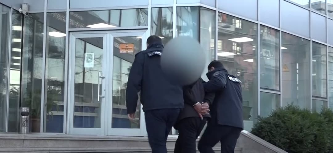 გურიაში განზრახ მკვლელობის ბრალდებით წარსულში ნასამართლევი 67 წლის მამაკაცი დააკავეს