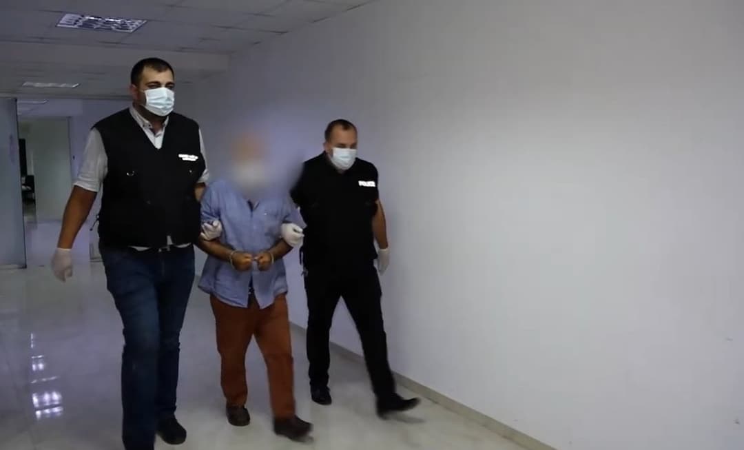 5 ივლისის აქციაზე ჟურნალისტებზე ძალადობის ბრალდებით 66 წლის მამაკაცი დააკავეს