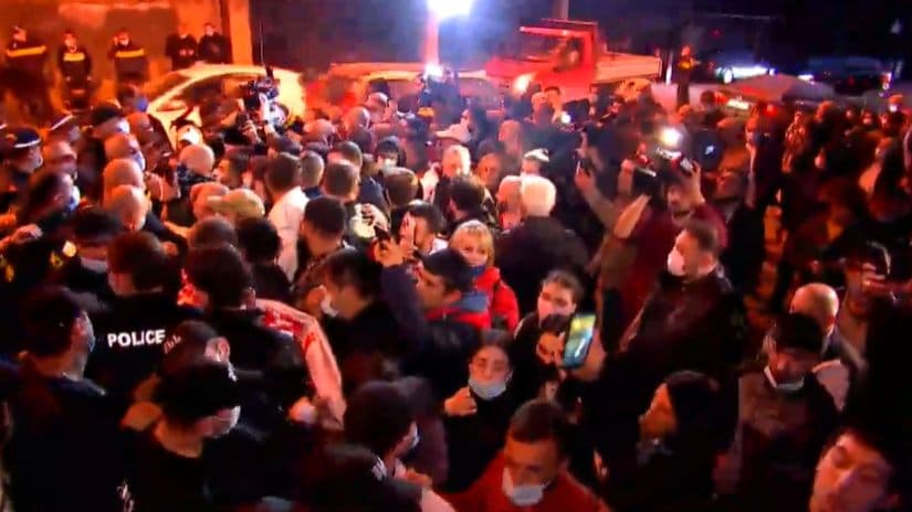 Frontnews image description