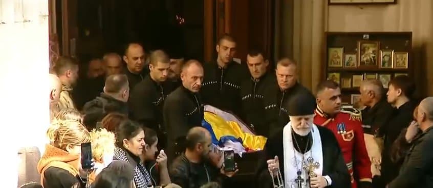 უკრაინაში დაღუპული მიხეილ ყაფლანიშვილი სამხედრო პატივით დაკრძალეს