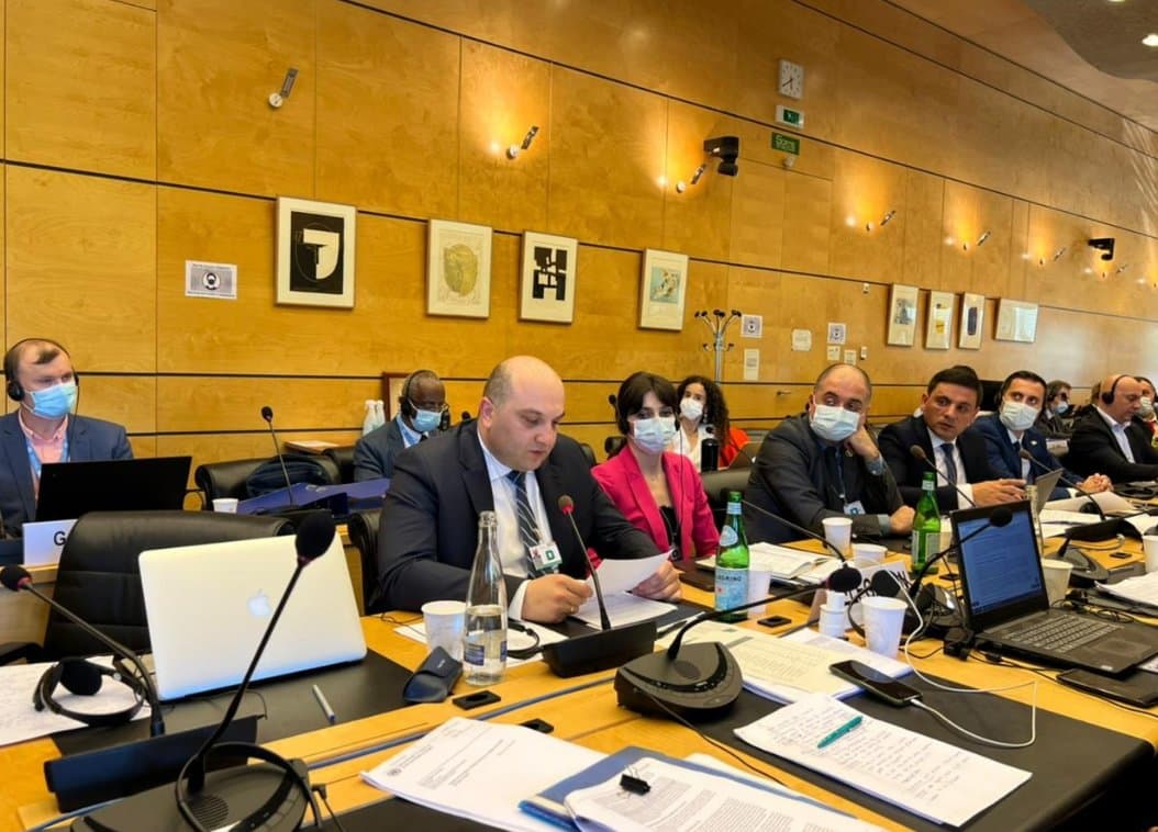 Frontnews image description