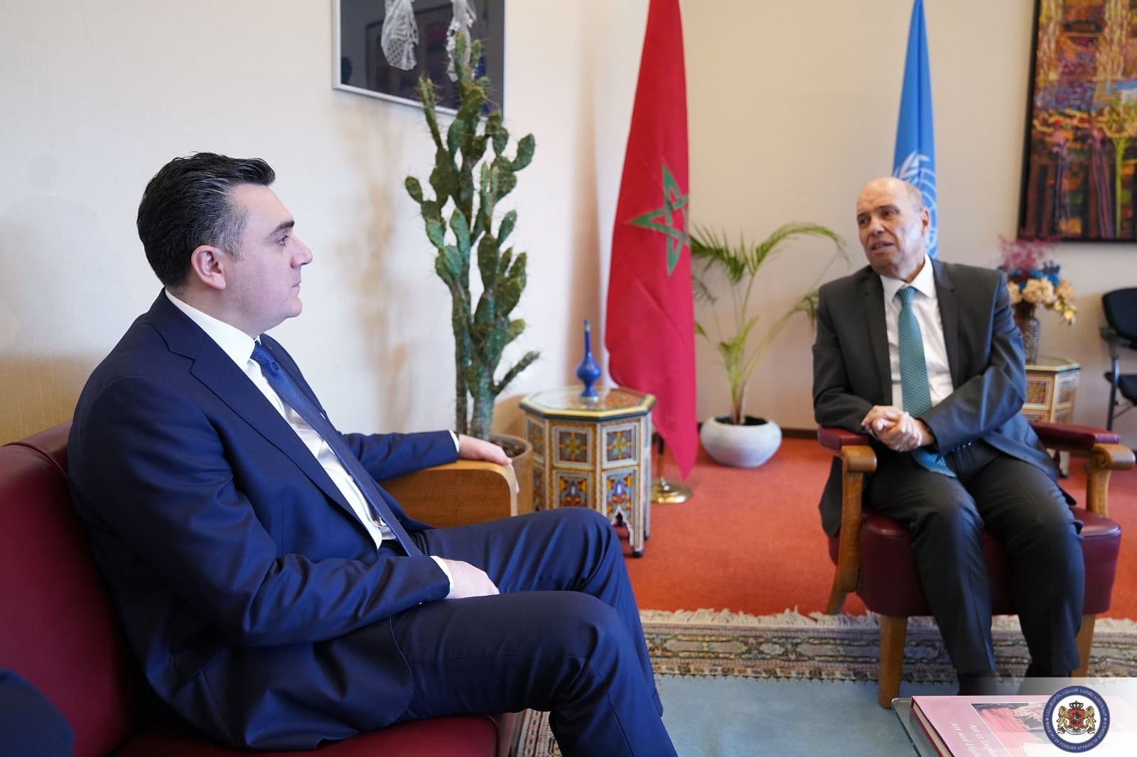 Frontnews image description