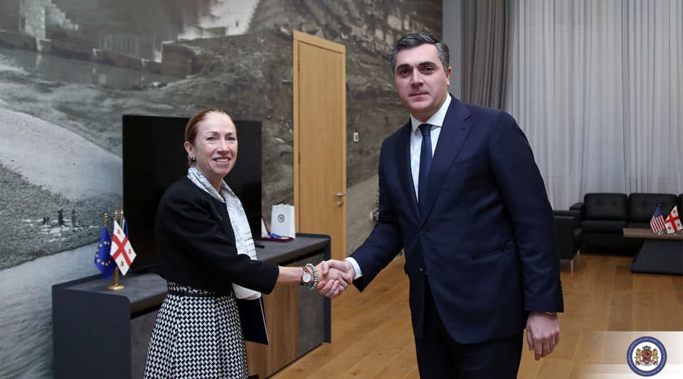 ილია დარჩიაშვილი კელი დეგნანს შეხვდა