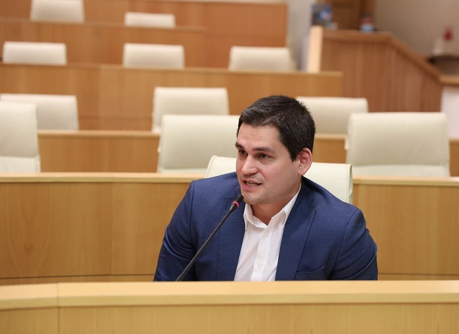 Frontnews image description