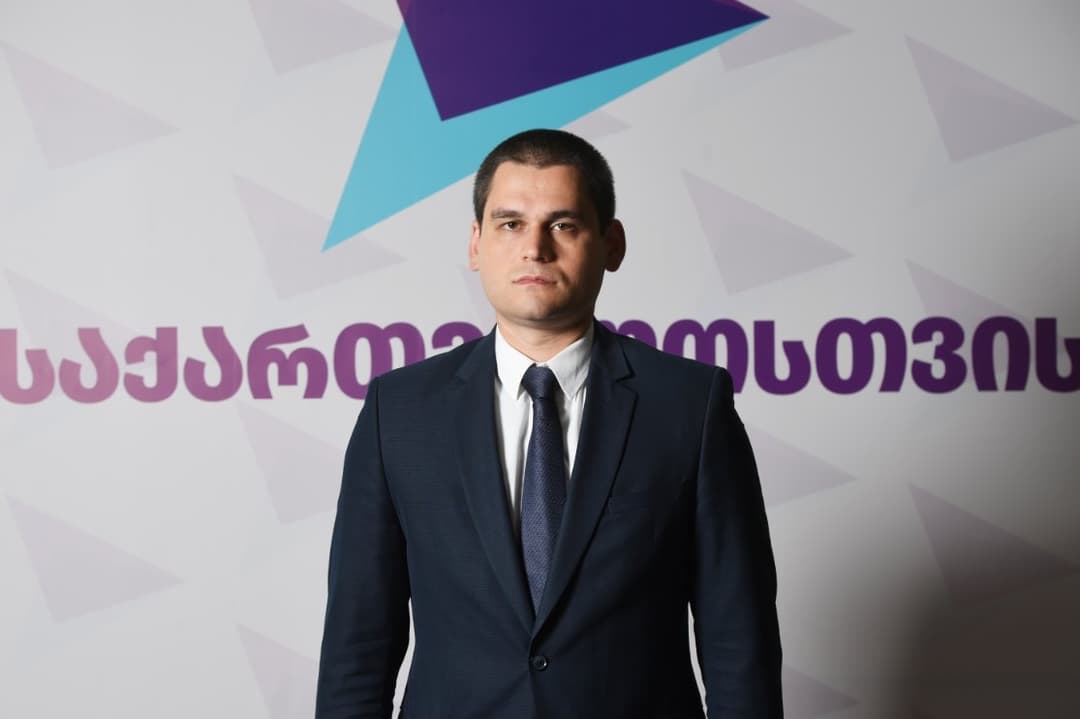 მიხეილ დაუშვილი – იმის ნაცვლად პირისპირ დებატებში მოდიოდნენ გიორგი გახარიასთან, ქმნიან რაღაც ისტერიკას