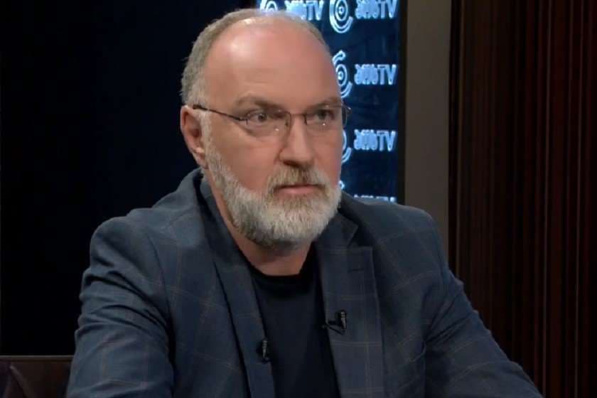 დავით ქართველიშვილი – ცნობილი გიჟი და მანიაკია სააკაშვილი და ამიტომ იჯდება ციხეში