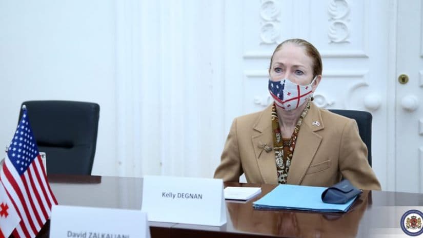 კელი დეგნანი – ჩვენ ვაპირებთ ახლო კონტაქტების შენარჩუნებას, სადღესასწაულო დღეებშიც კი, მიმდინარე მოვლენების კვალდაკვალ