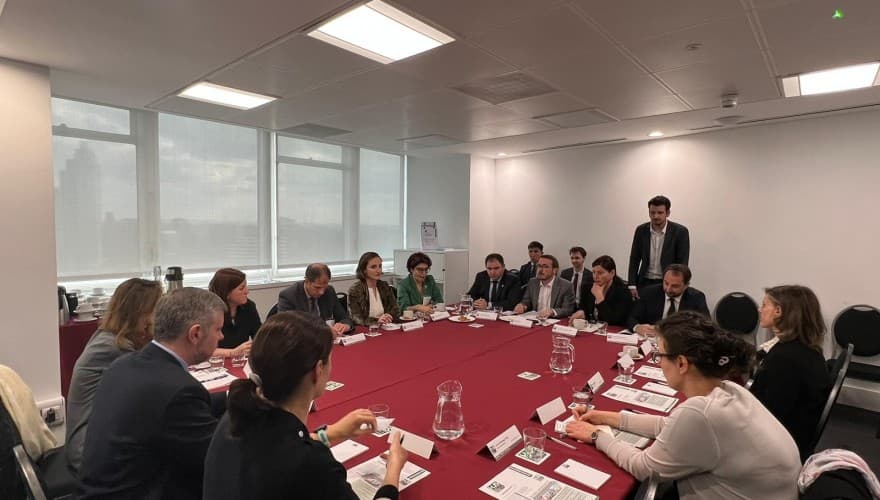 Frontnews image description