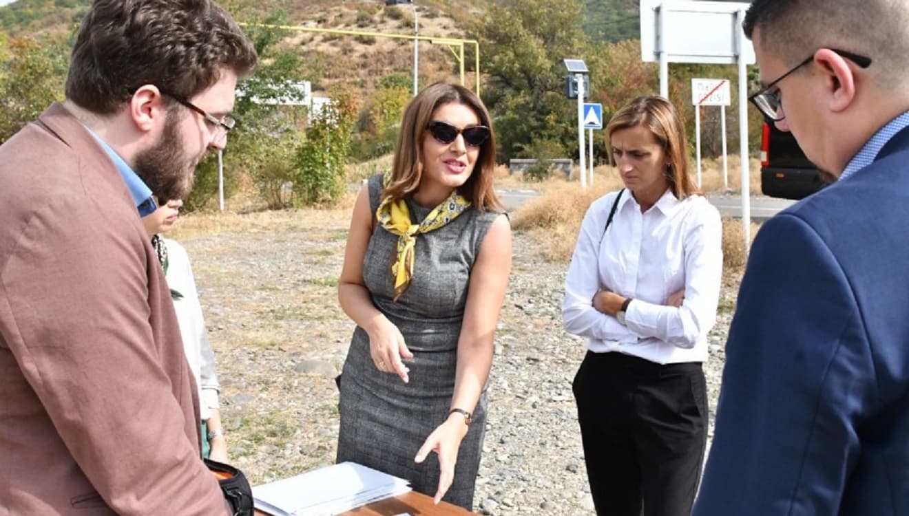 Frontnews image description