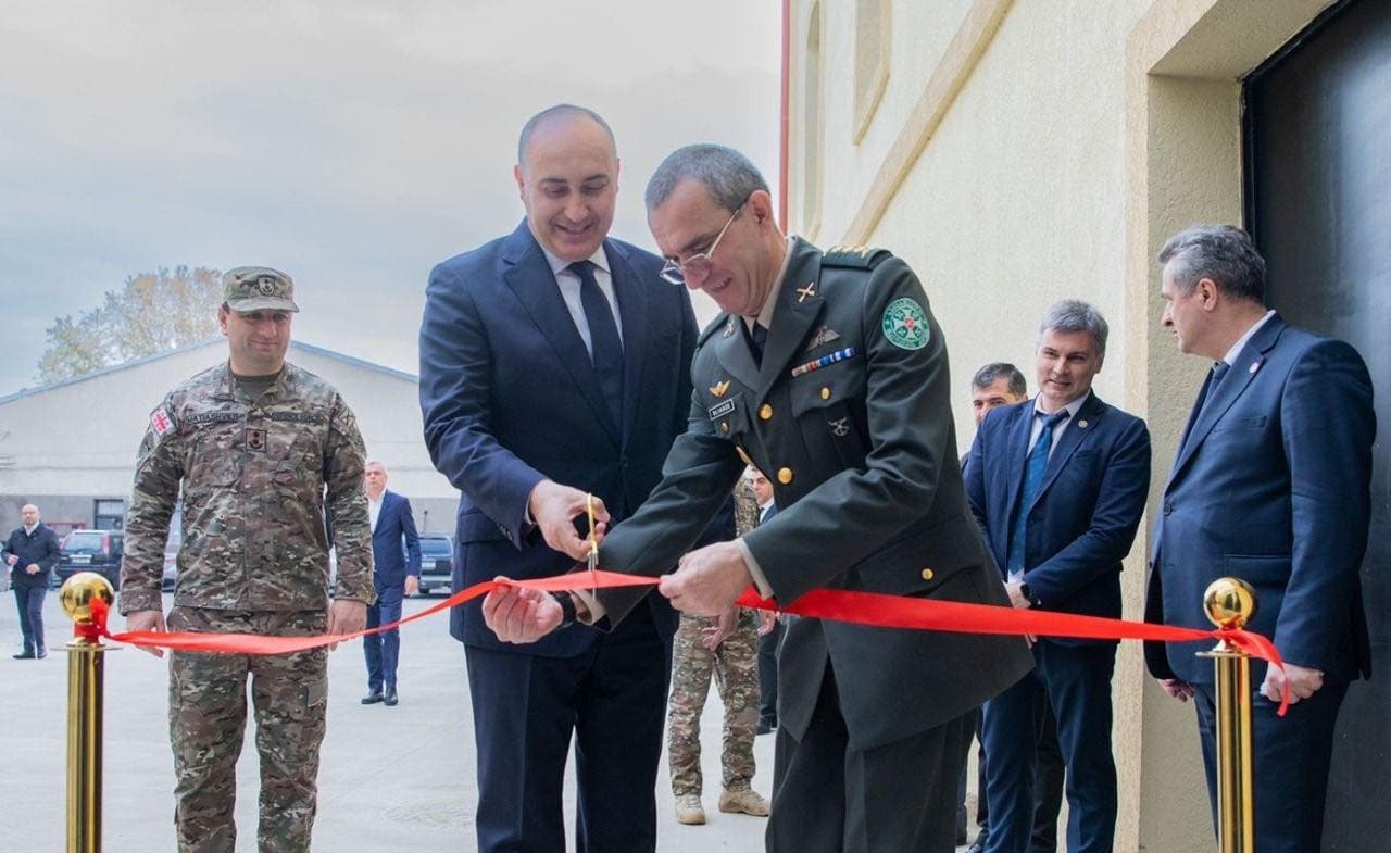 Frontnews image description