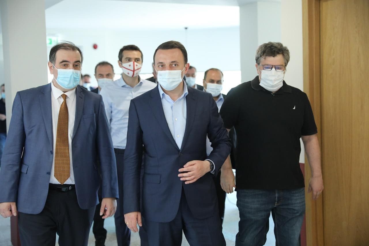 Frontnews image description