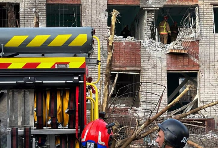 Frontnews image description