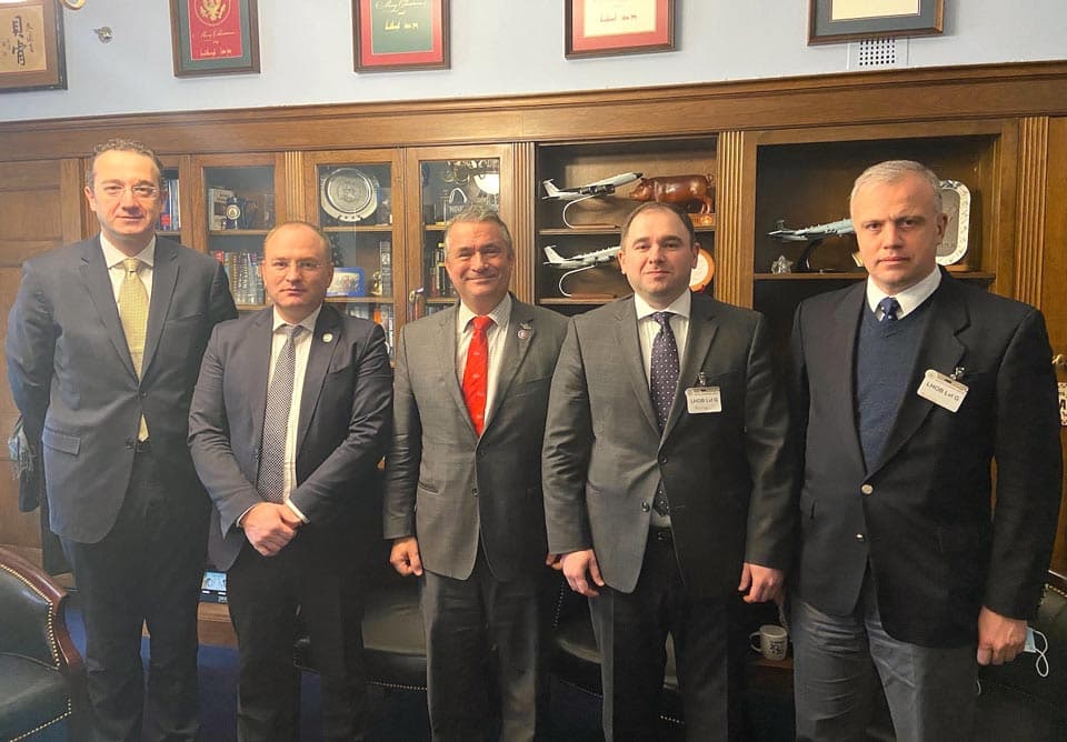 Frontnews image description