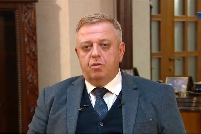 ლევან ნიკოლეიშვილი – მთლად “მამალი ნაცი“ მუმლაძე მივარდნილა ირაკლი კობახიძის ლექციის ჩასაშლელად და მერე იტყვიან, სტუდენტების პროტესტიაო