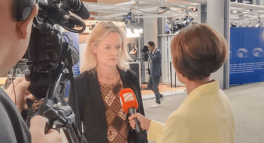 Frontnews image description