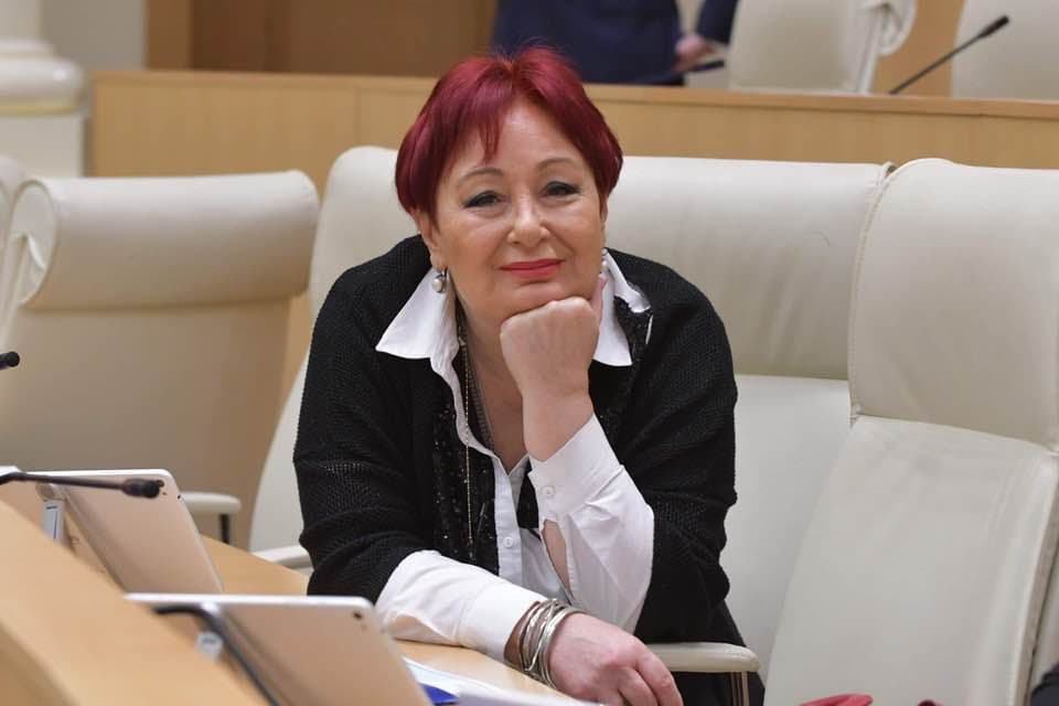 Writers, translators, publishers in Writers’ house protest new chair, “Soviet-like rule”