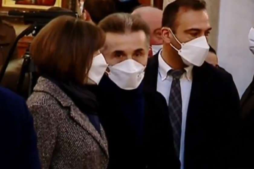 ბიძინა ივანიშვილი ჯემალ ჭკუასელის სამოქალაქო პანაშვიდზე მივიდა