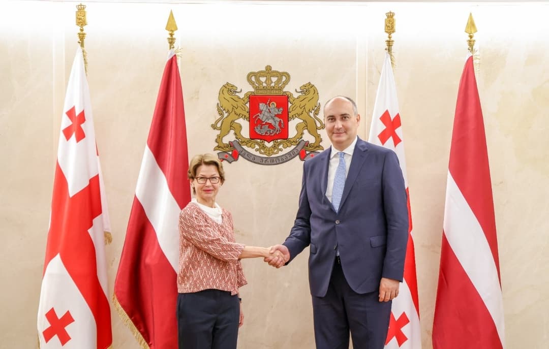 საქართველოს თავდაცვის მინისტრმა ლატვიის რესპუბლიკის ელჩს უმასპინძლა