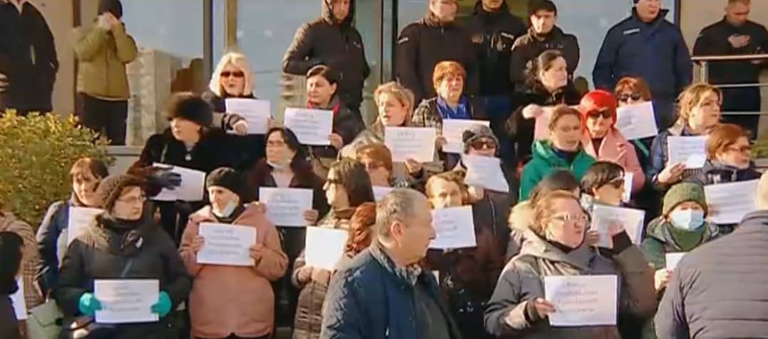 Frontnews image description