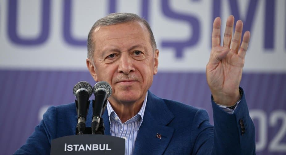 Erdogan wins election runoff