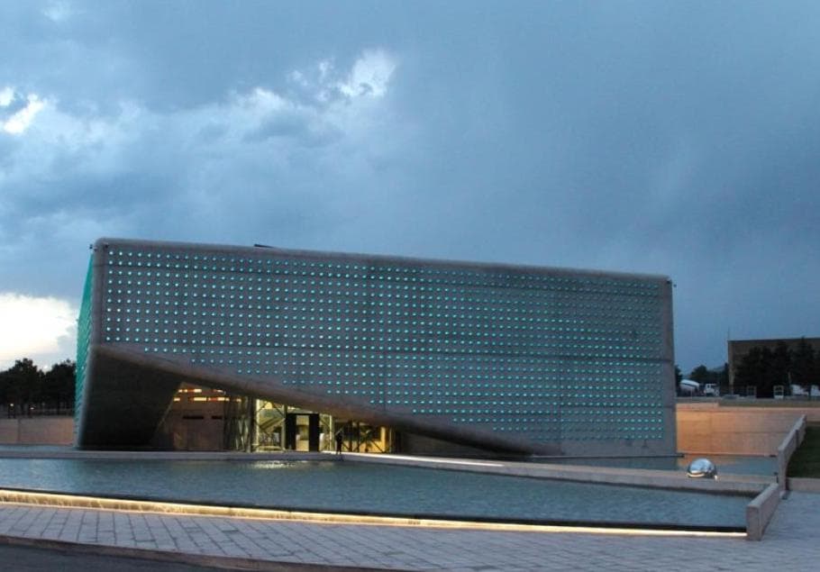 Frontnews image description