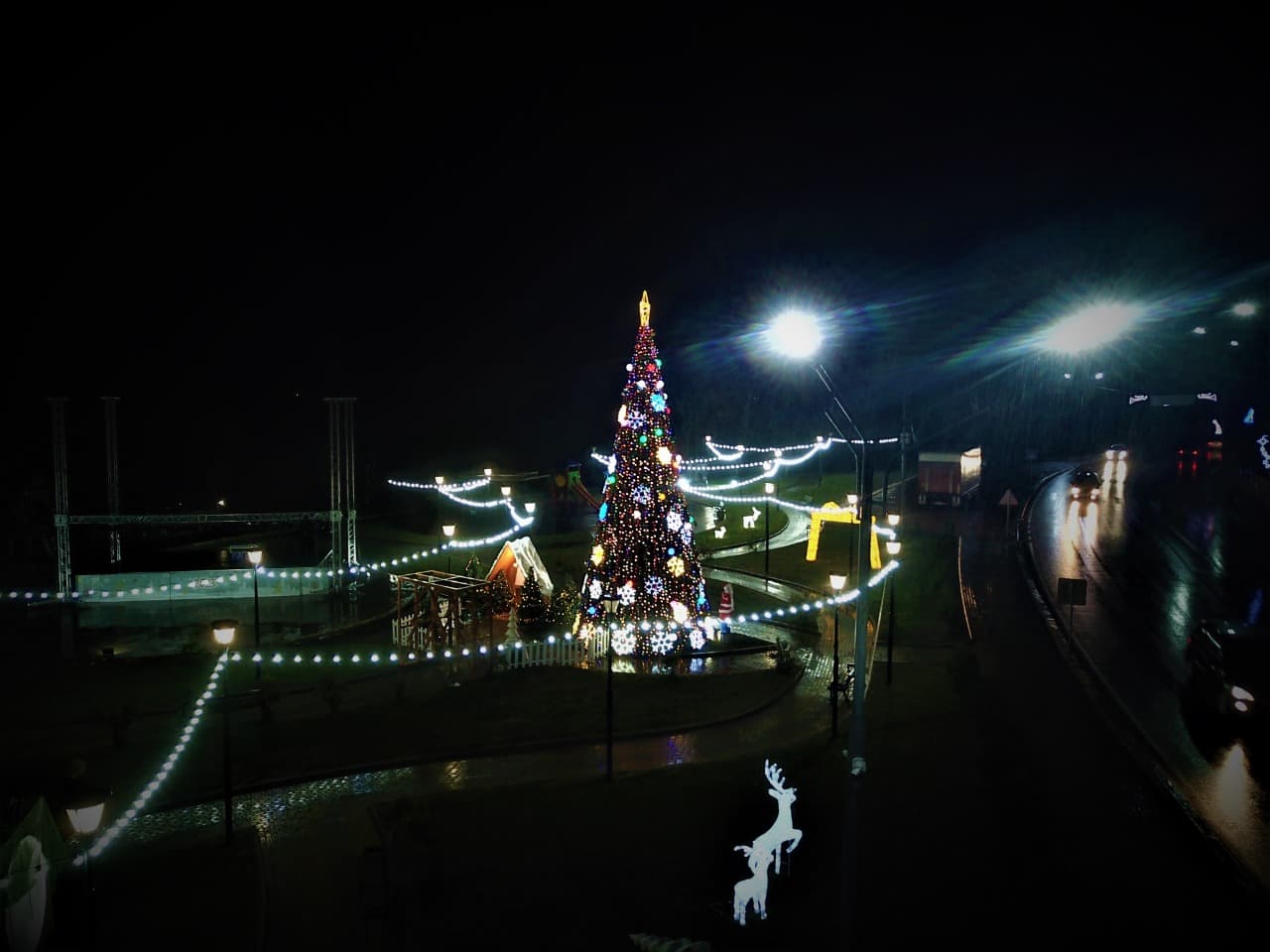 Frontnews image description