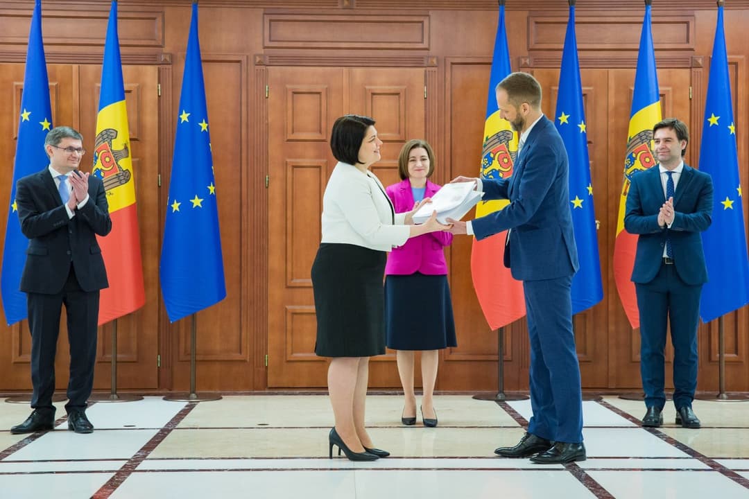 After Ukraine, Moldova fills questionnaire for its EU membership bid
