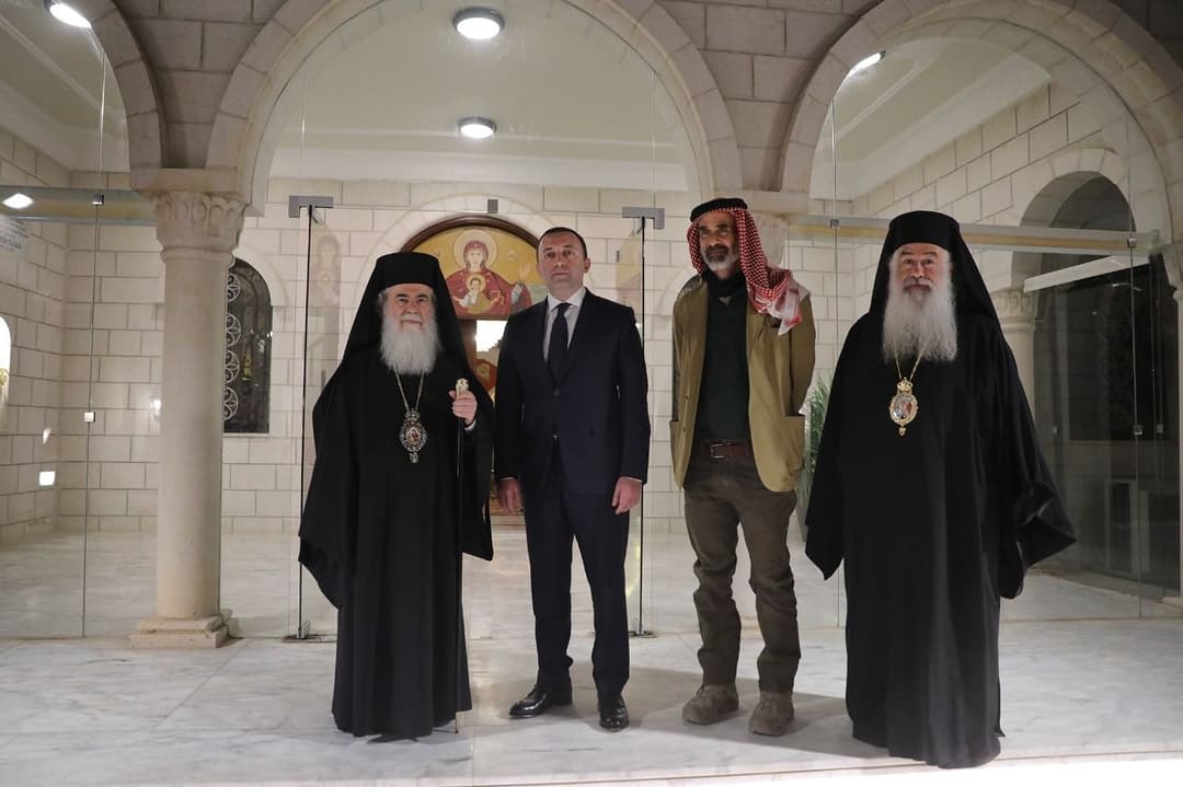პრემიერ-მინისტრი იერუსალიმის პატრიარქსა და იორდანიის მართლმადიდებელი ეკლესიის არქიეპისკოპოსს შეხვდა