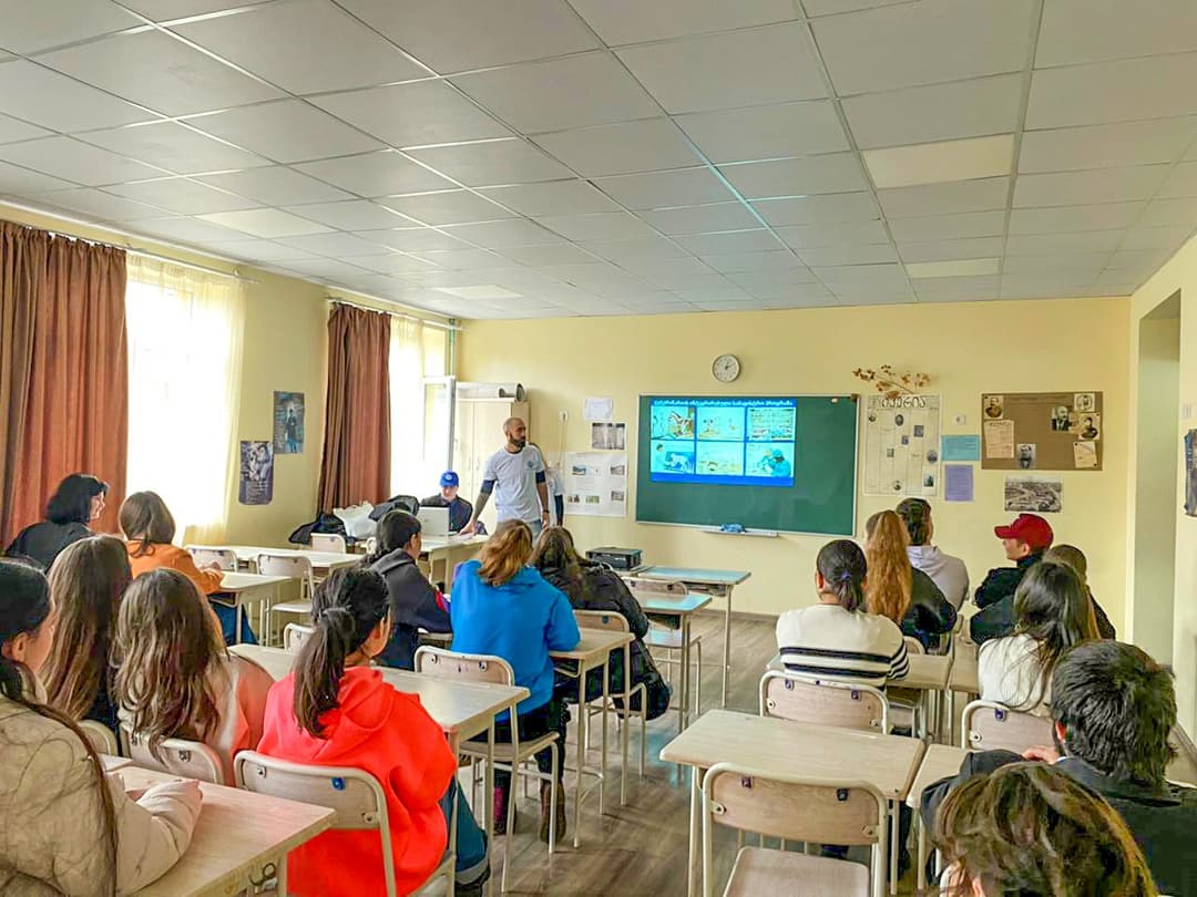 “ევროპის უნივერსიტეტის” სტუდენტებმა ცხოველებზე ზრუნვასთან დაკავშირებით ყველაზე მასშტაბური პროექტი დაიწყეს