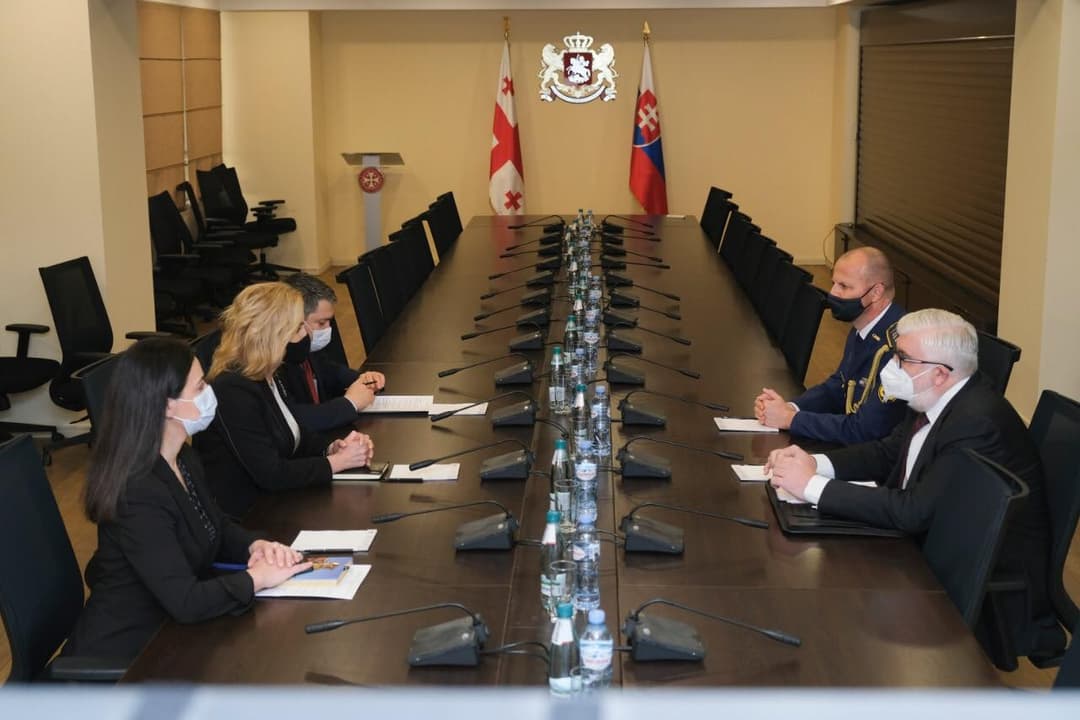 ლელა ჩიქოვანმა სლოვაკეთის ელჩს და ახალდანიშნულ სამხედრო ატაშეს უმასპინძლა