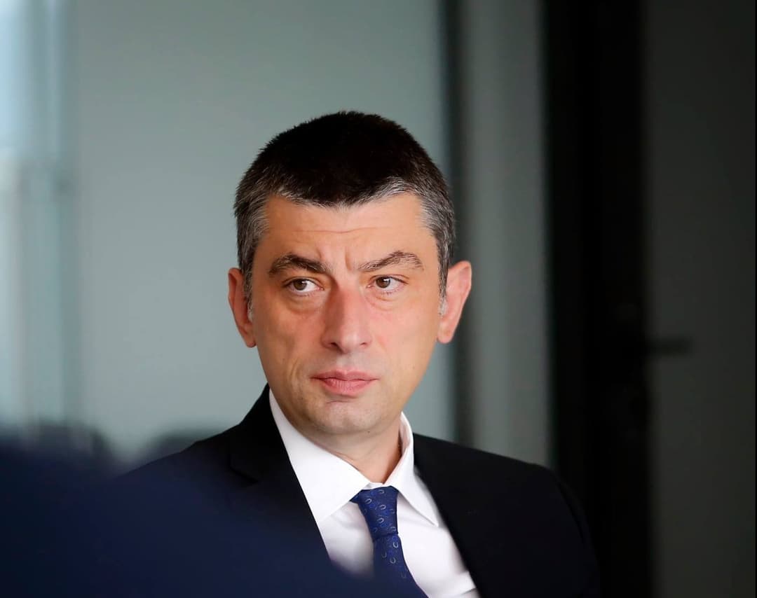 გიორგი გახარია – გვაქვს დასაბუთებული ეჭვი, რომ ნიღბებს უკან განსაკუთრებული სისასტიკით გამორჩეული ადამიანები არიან არაფორმალური დაჯგუფების წევრები