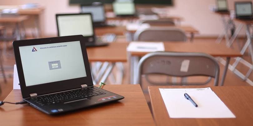 ერთიანი ეროვნული გამოცდები ქართული ენისა და ლიტერატურის გამოცდით დაიწყო