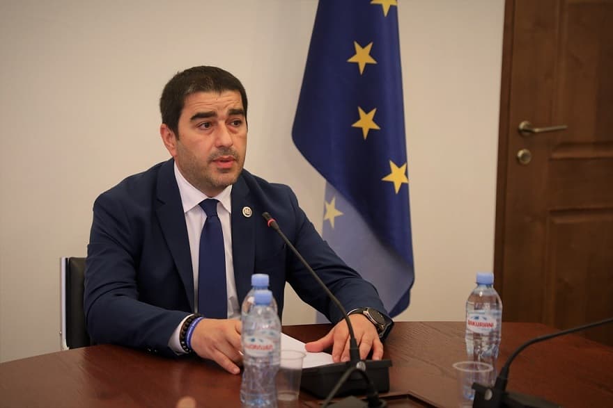 Frontnews image description