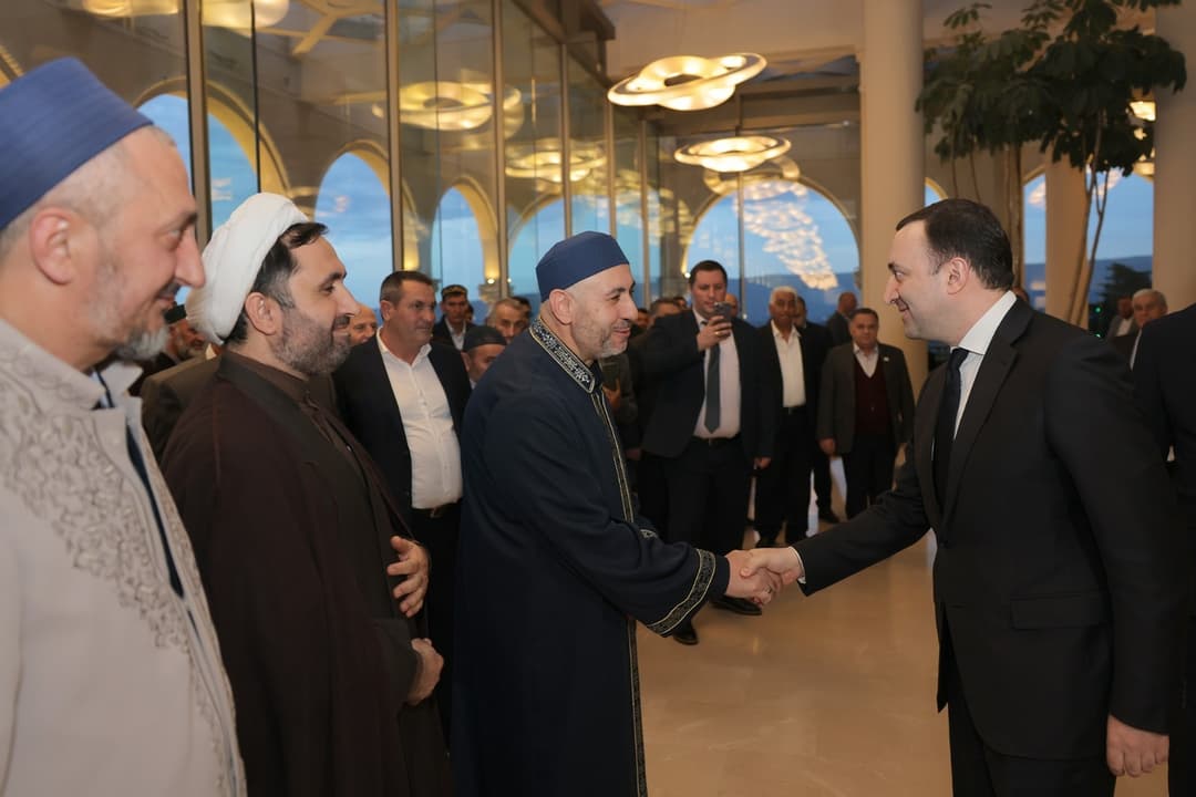 Georgian PM hosts country’s Muslim community on Iftar observance