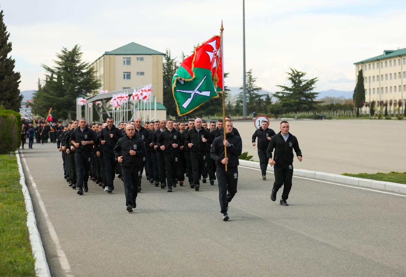 Frontnews image description