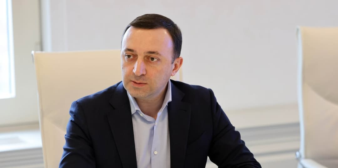 ირაკლი ღარიბაშვილი – მსოფლიო დგას ბირთვული იარაღის გამოყენების საფრთხის წინაშე, რომ გამოდიხარ და ამბობ, რომ ომი უნდა დაიწყო, ვინ ხარ საერთოდ და როგორ ბედავ ამას?