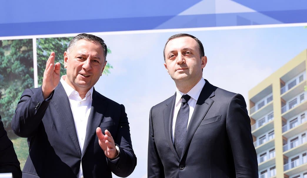 Frontnews image description