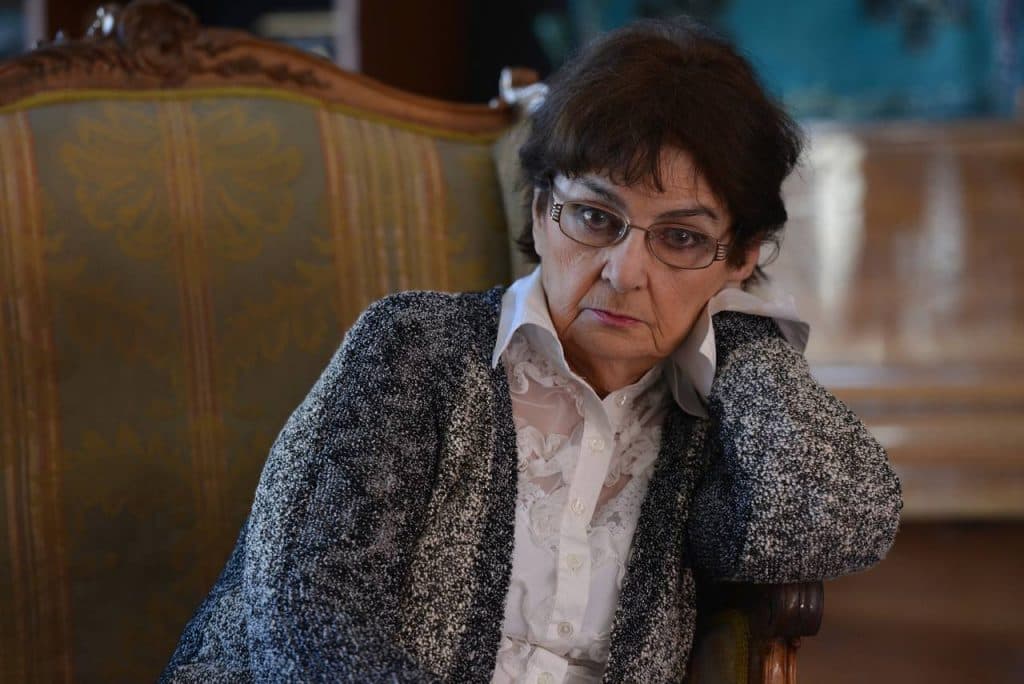 ლანა ღოღობერიძე – გავიაზროთ, რომ ვდგავართ საბედისწერო გადაწყვეტილების წინ, კიდევ რამდენიმე ნაბიჯი და სადღაც ფსკერზე აღმოვჩნდებით